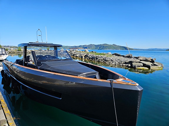 Fjord 42 Open 3 of 5
