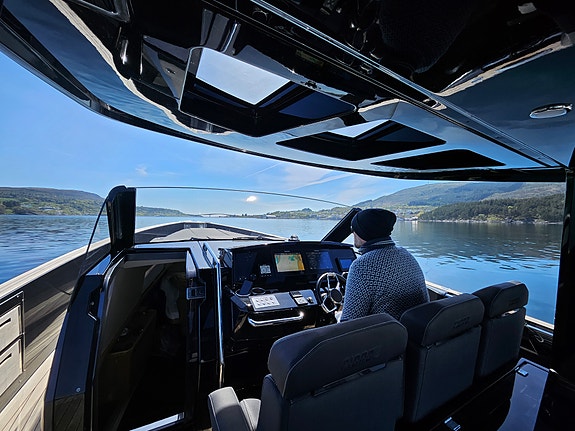 Fjord 42 Open 4 of 5