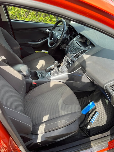 Ford Focus 10 of 13