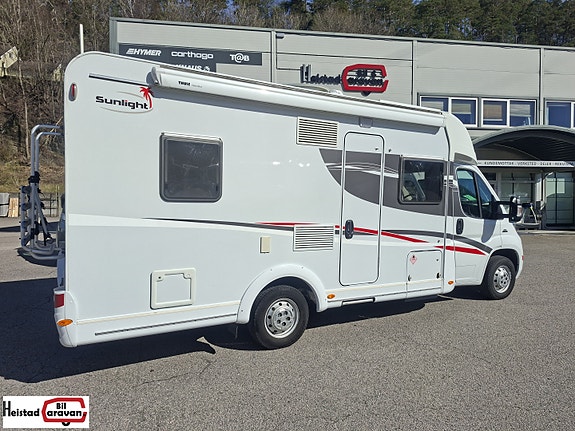 Sunlight T64 med heve/senkeseng! Solseller og Lithium!