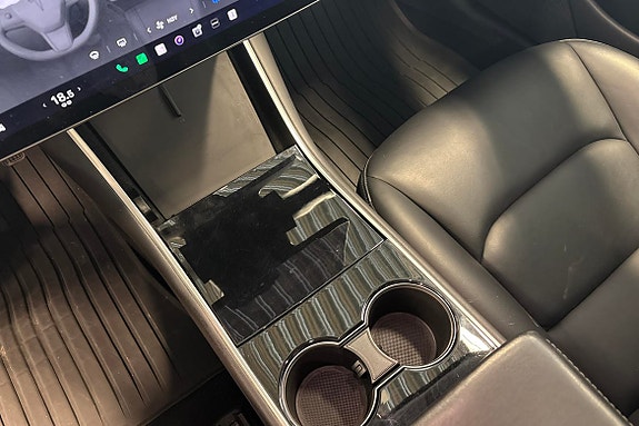 Tesla Model 3 20 hos Sommerseth