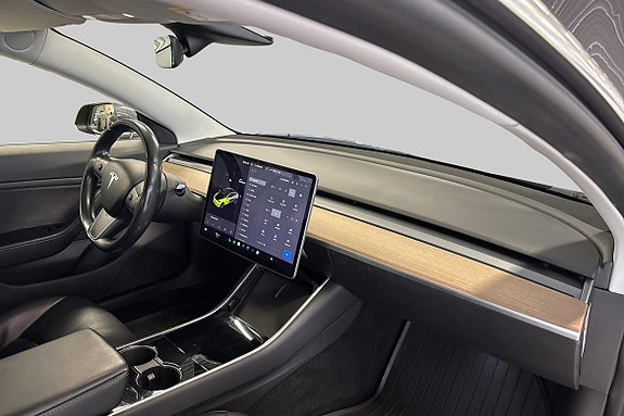 Tesla Model 3 18 hos Sommerseth