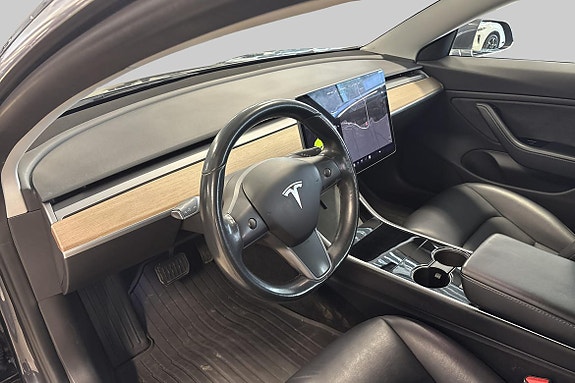 Tesla Model 3 14 hos Sommerseth