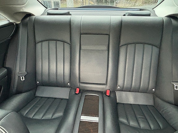 Mercedes-Benz CLS350 5 of 5