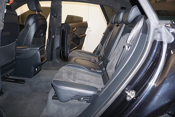 Audi Q8 27 of 30