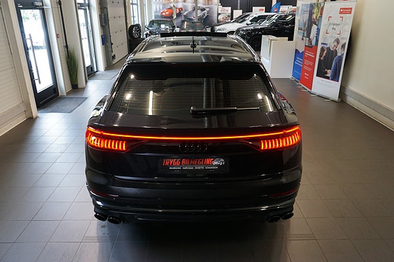 Audi Q8 8 of 30