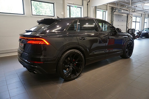 Audi Q8 11 of 30