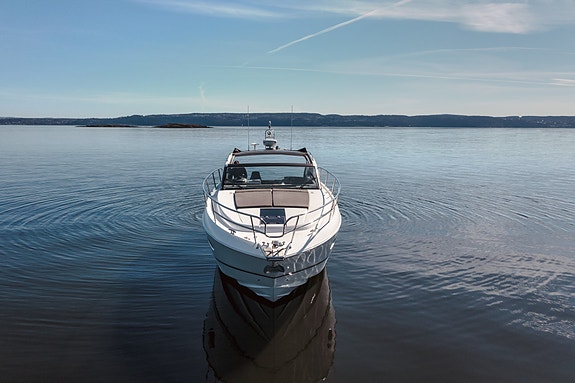 Princess  V39 - Velholdt,  Generator, baug/hekkthruster, Skipsregistrert 5 of 5