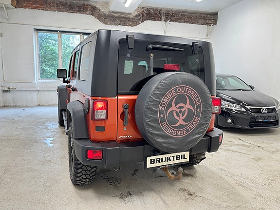Jeep Wrangler 18 of 30