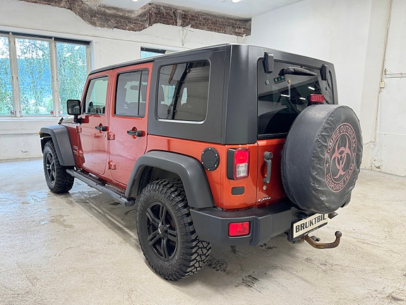 Jeep Wrangler 19 of 30