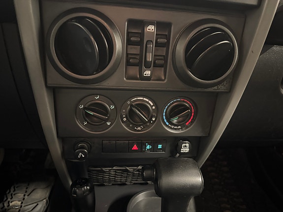 Jeep Wrangler 28 of 30