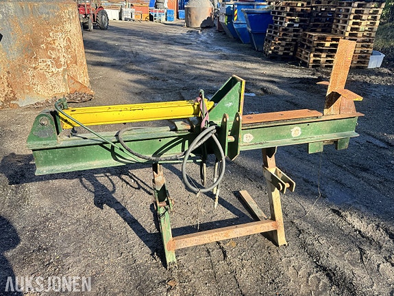 Kløyv med trekantfeste