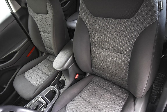 Hyundai IONIQ 15 of 28