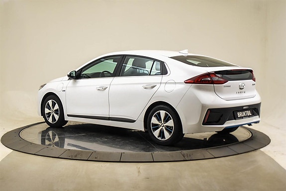 Hyundai IONIQ 3 of 28