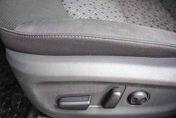 Hyundai IONIQ 14 of 28