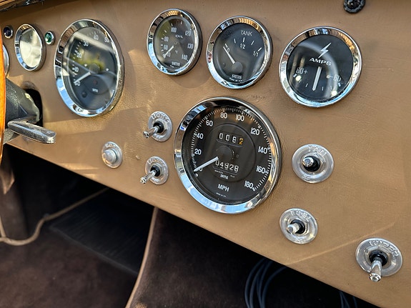 AC Cobra 27 of 30