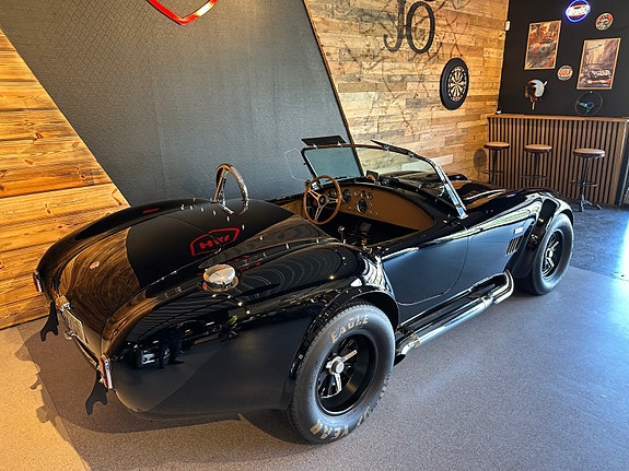 AC Cobra 10 of 30