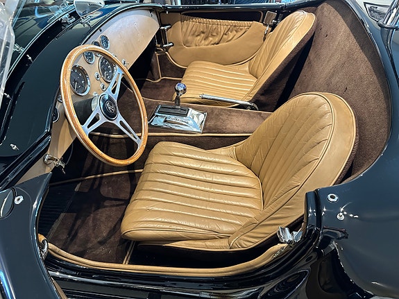 AC Cobra 22 of 30