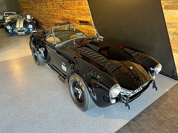 AC Cobra 4 of 30