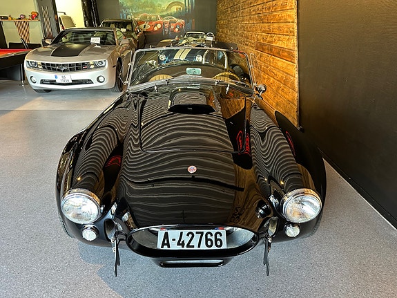 AC Cobra 6 of 30