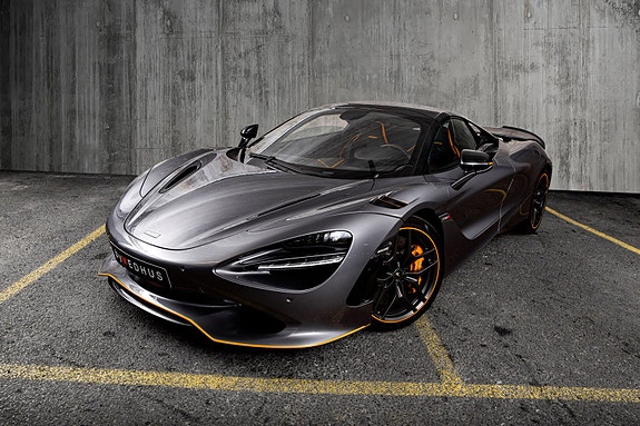 McLaren 750S 3 of 5
