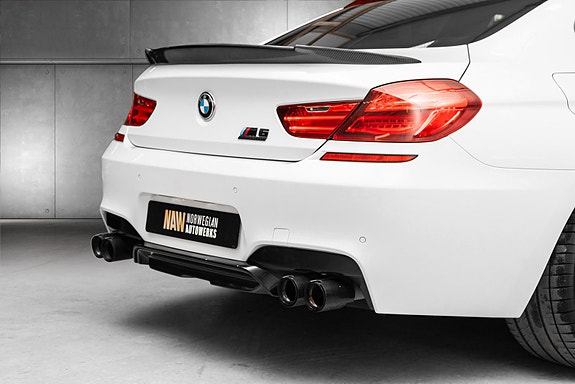 BMW M6 3 of 5