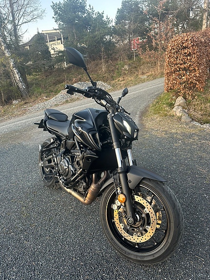 Yamaha MT-07 8 of 9