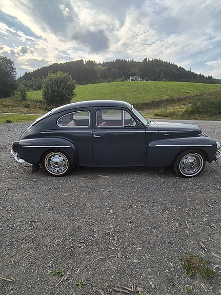 Volvo PV 4 of 19