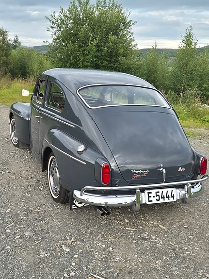 Volvo PV 6 of 19