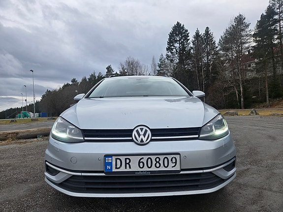 Volkswagen Golf VII 2 of 5