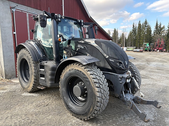 Valtra T254
