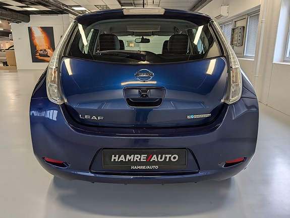 Nissan Leaf 10 of 30