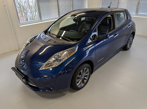 Nissan Leaf 2 of 30