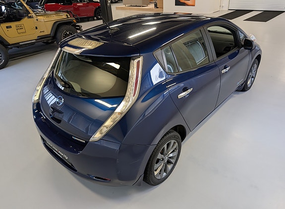 Nissan Leaf 9 of 30