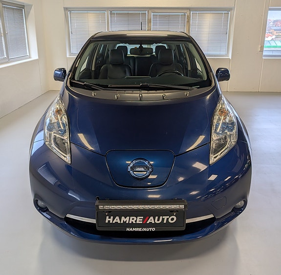 Nissan Leaf 4 of 30