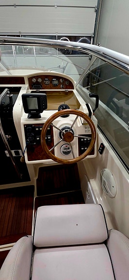 1999 Agauador 25WA med Volvo Penta Kad 43 14 of 25