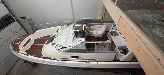 1999 Agauador 25WA med Volvo Penta Kad 43 3 of 5