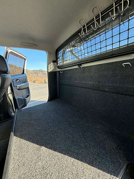 Toyota HiLux 7 of 11