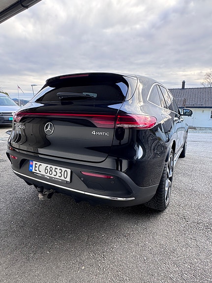 Mercedes-Benz EQC400 5 of 5