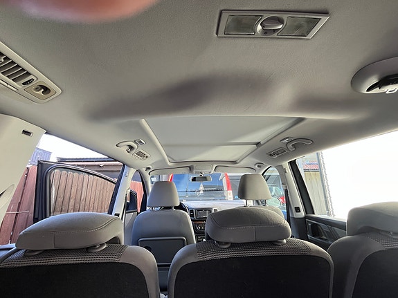 Volkswagen Sharan 28 of 30