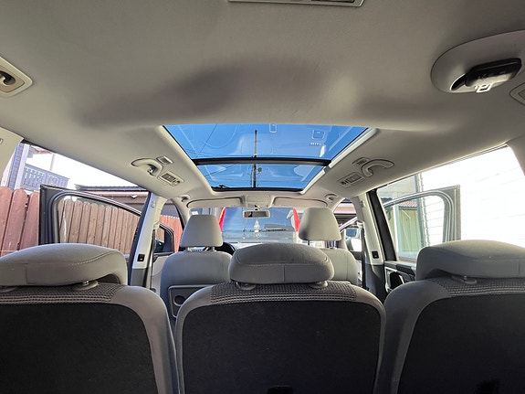 Volkswagen Sharan 27 of 30