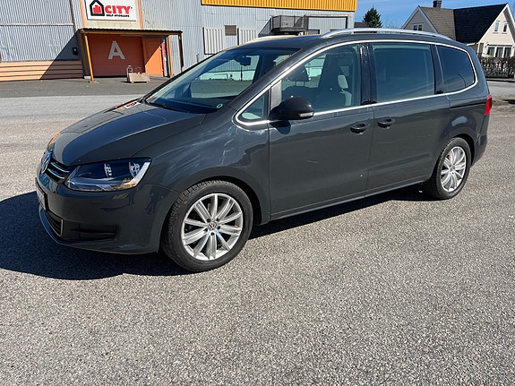 Volkswagen Sharan 3 of 30