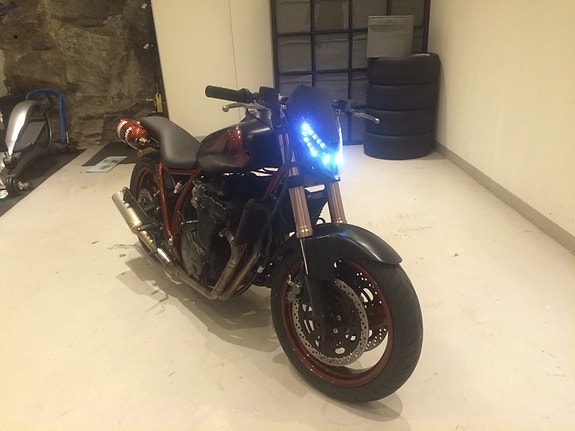 Yamaha XJ 900 STRIDER 3 of 5