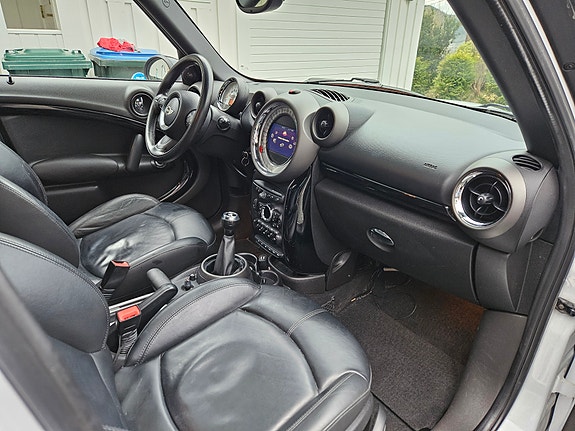 MINI Countryman Cooper D 7 of 19