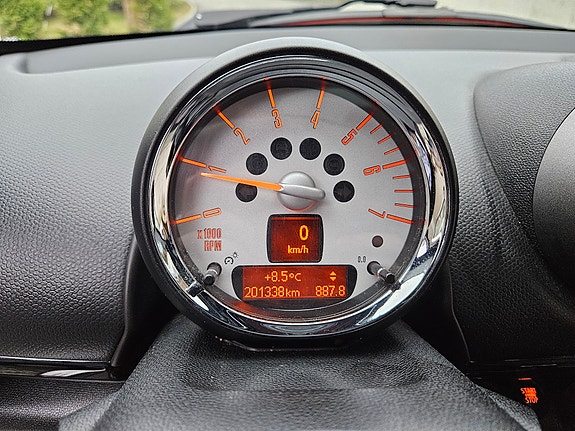 MINI Countryman Cooper D 12 of 19