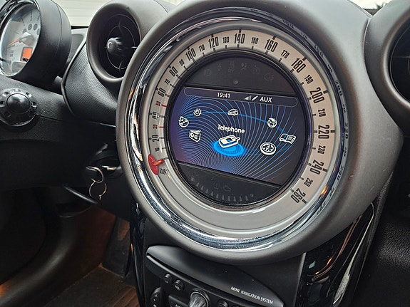 MINI Countryman Cooper D 11 of 19