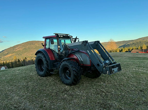 Valtra T162E