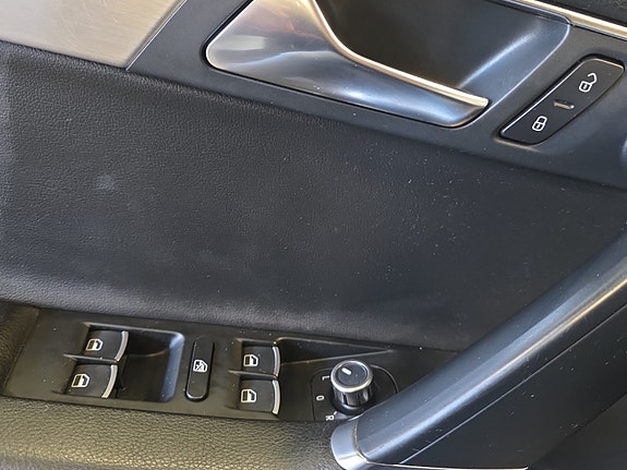 Volkswagen Passat 19 of 21