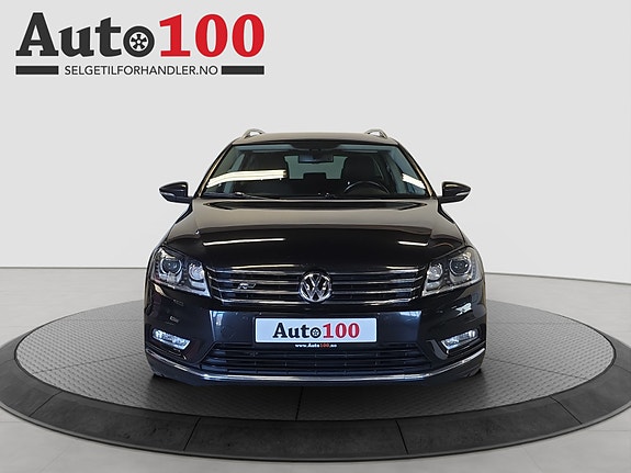 Volkswagen Passat 2 of 21