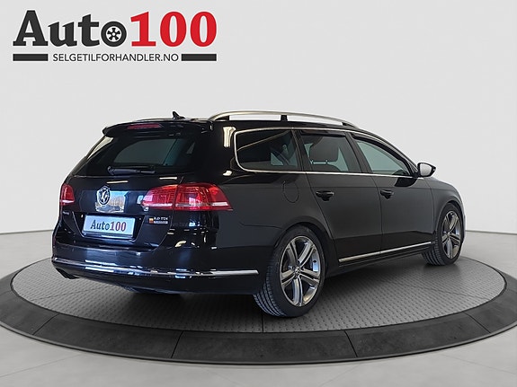 Volkswagen Passat 4 of 21